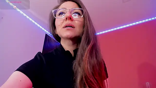 Snapshot of Ich_Bin_Julia chatting on 03-21-25, 03:13 Ich Bin Julia online show from 03-21-25, 03:13