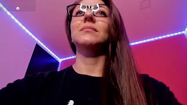 Ich Bin Julia online show from 05-26-26, 09:27