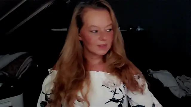 roxanna24 online show from 07-08-26, 08:02