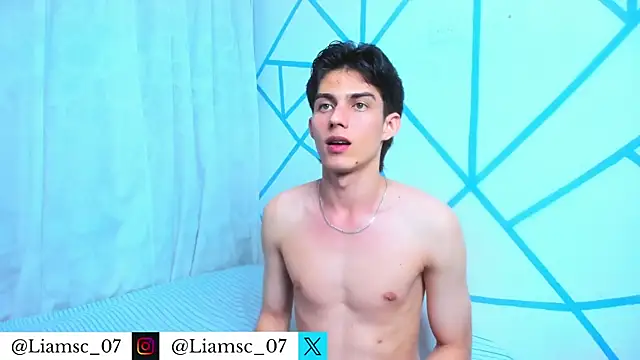 Snapshot of liam_scott77 chatting on 06-08-26, 01:50 liam scott77 online show from 06-08-26, 01:50