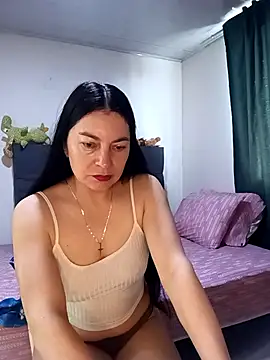 renata hot1 online show from 10-27-25, 06:23