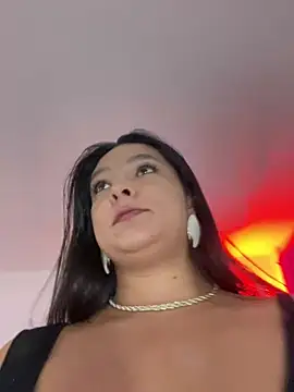 cristina1800 online show from 07-21-26, 04:15