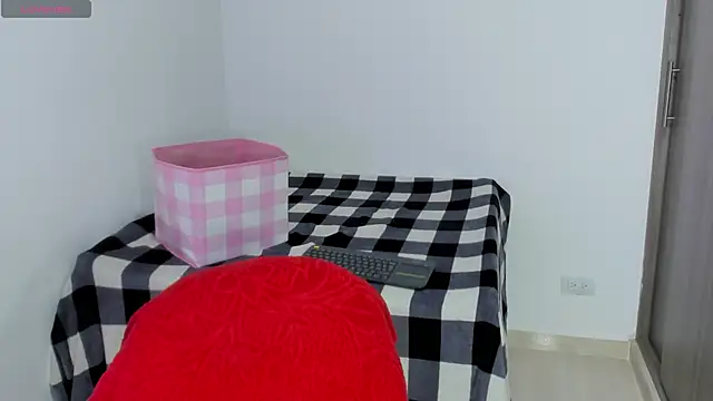 Snapshot of Natasha_su_ chatting on 01-16-25, 11:59 Natasha su online show from 01-16-25, 11:59