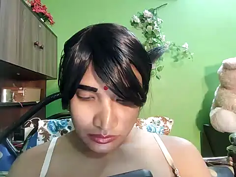 Snapshot of Sexy_Naira chatting on 12-06-24, 01:22 Sexy Naira online show from 12-06-24, 01:22