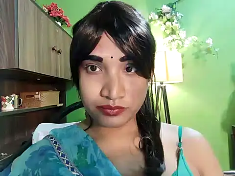 Snapshot of Sexy_Naira chatting on 12-10-24, 05:33 Sexy Naira online show from 12-10-24, 05:33