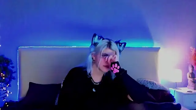 JoannLowe online show from 03-06-25, 01:58