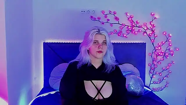 JoannLowe online show from 03-18-26, 08:23