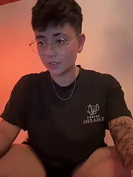 Ashley Chriss online show from 01-16-25, 03:23