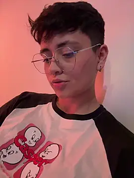 Ashley Chriss online show from 01-26-25, 10:23