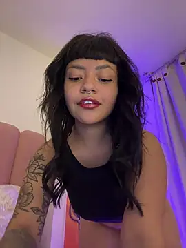 Ashley Chriss online show from 02-09-25, 01:55