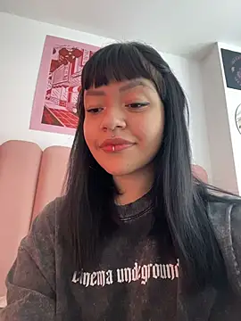 Ashley Chriss online show from 10-26-25, 07:20