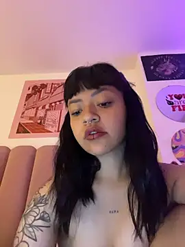 Ashley Chriss online show from 11-08-25, 02:23