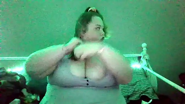 Snapshot of _GodessIsabella_97 chatting on 09-23-25, 07:00 GodessIsabella 97 online show from 09-23-25, 07:00