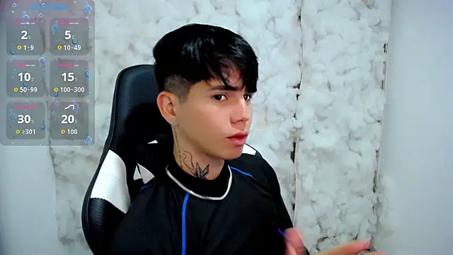 Snapshot of Tayson_Rivers chatting on 11-24-25, 08:08 Tayson Rivers online show from 11-24-25, 08:08