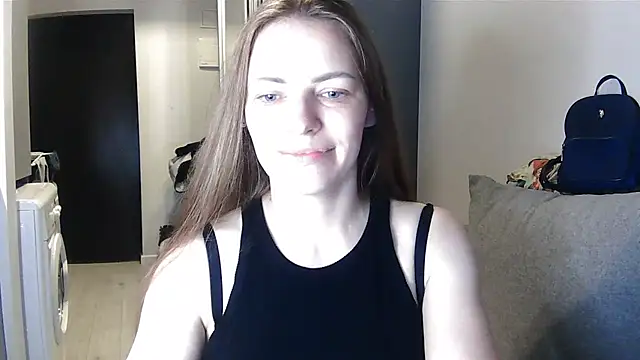AnnaDiamond1 online show from 07-16-26, 09:43