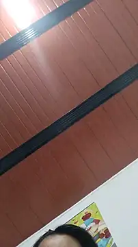 Snapshot of ailyn_miranda chatting on 11-25-25, 11:32 ailyn miranda online show from 11-25-25, 11:32