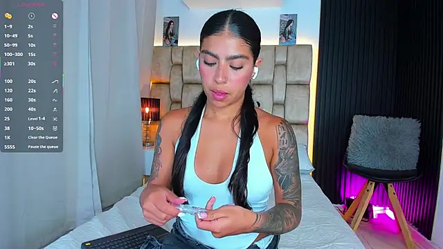 little sophie18 online show from 03-26-26, 08:14