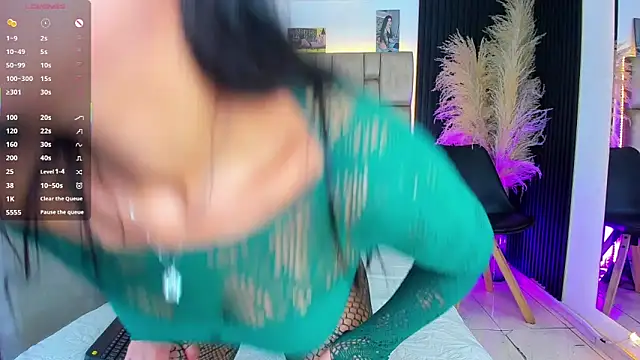 little sophie18 online show from 05-27-26, 08:39