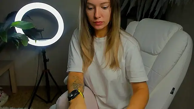 foxy blond online show from 10-22-25, 11:26