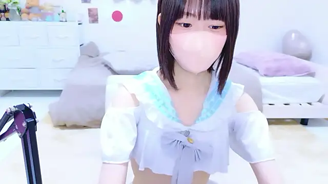 Im Yu-na online show from 07-18-26, 01:26