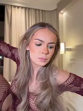 HotBella- online show from 02-15-26, 06:04