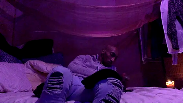 Snapshot of JdLove1 chatting on 03-05-25, 07:05 JdLove1 online show from 03-05-25, 07:05