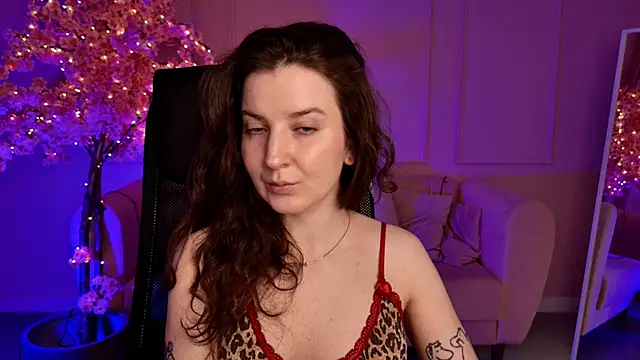 JackieByrd online show from 10-12-25, 01:21