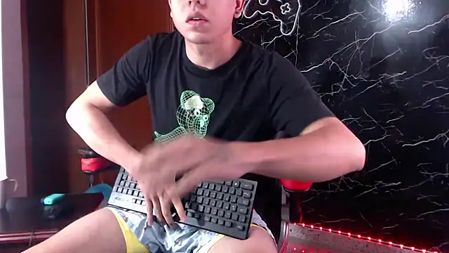 Snapshot of maty_hardx chatting on 01-16-25, 10:10 maty hardx online show from 01-16-25, 10:10