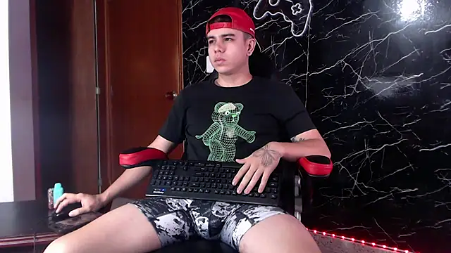 Snapshot of maty_hardx chatting on 02-04-25, 09:38 maty hardx online show from 02-04-25, 09:38