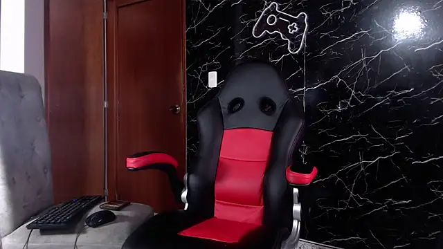 Snapshot of maty_hardx chatting on 03-19-25, 02:13 maty hardx online show from 03-19-25, 02:13