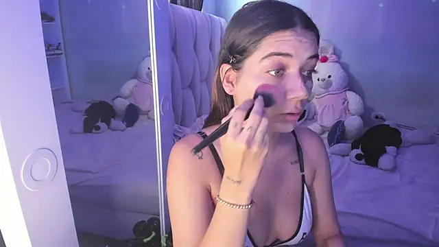 KittyKlum online show from 11-10-25, 04:50