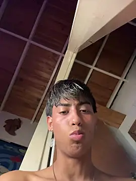 Mauuu18 online show from 05-16-26, 12:18