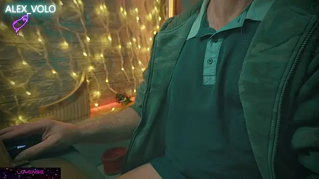 alex-volo online show from 12-22-24, 02:28