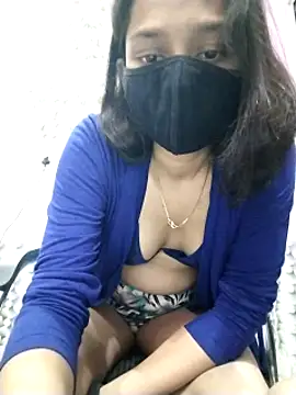 Snapshot of Kashish_18 chatting on 12-26-24, 07:03 Kashish 18 online show from 12-26-24, 07:03