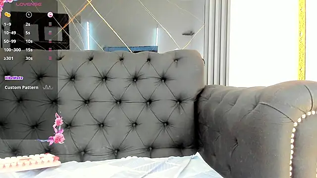 Snapshot of EvaaLovia1 chatting on 09-27-25, 02:11 EvaaLovia1 online show from 09-27-25, 02:11