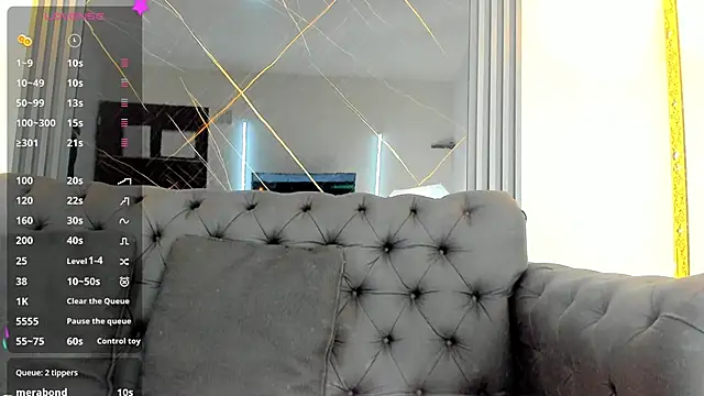 Snapshot of EvaaLovia1 chatting on 10-15-25, 01:11 EvaaLovia1 online show from 10-15-25, 01:11