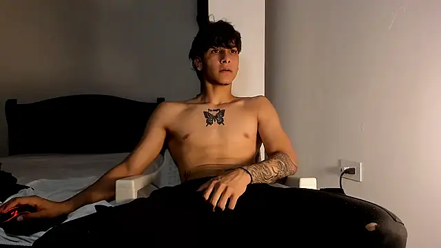 Snakebutterfly online show from 01-07-25, 07:52