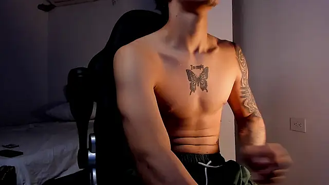 Snakebutterfly online show from 01-11-25, 07:17