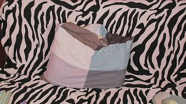 VeronikaKissuchi online show from 01-04-25, 04:44