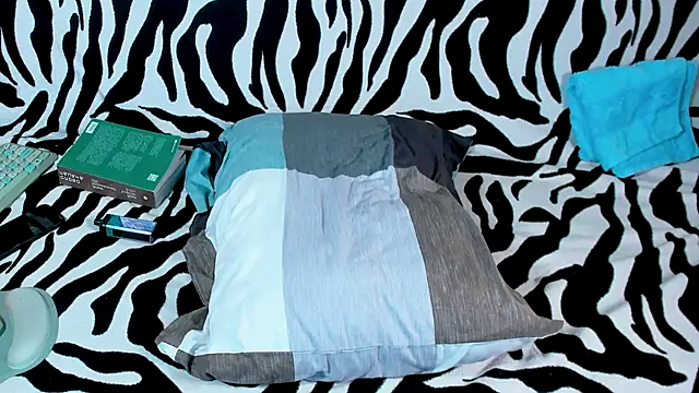 VeronikaKissuchi online show from 01-12-25, 04:50