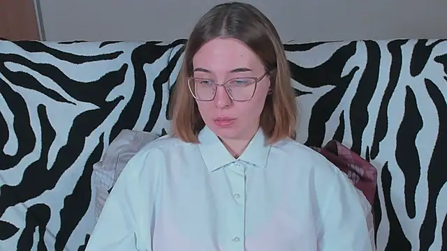 VeronikaKissuchi online show from 03-05-25, 06:01