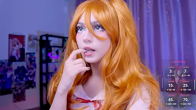 Snapshot of Carolina_Leep chatting on 09-14-25, 03:11 Carolina Leep online show from 09-14-25, 03:11