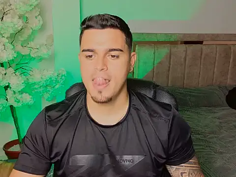 Axel Big cock online show from 07-02-26, 03:23