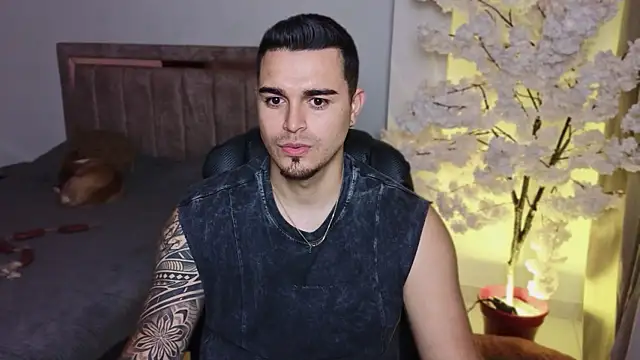 Axel Big cock online show from 07-22-26, 11:40