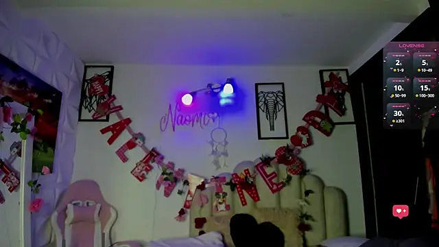 Snapshot of NaomiAsha chatting on 02-26-25, 11:15 NaomiAsha online show from 02-26-25, 11:15
