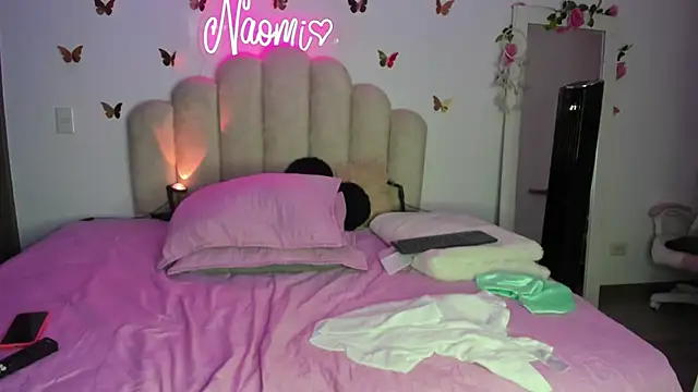 Snapshot of NaomiAsha chatting on 09-09-25, 12:10 NaomiAsha online show from 09-09-25, 12:10