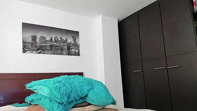 chicafitcaliente online show from 02-25-26, 08:51