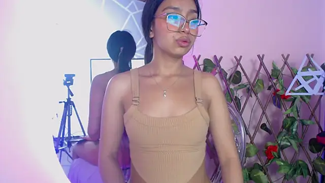 Stefanygp online show from 03-21-25, 04:07