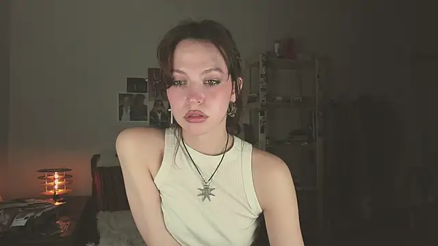 Snapshot of Niky__Jess chatting on 05-14-26, 06:26 Niky Jess online show from 05-14-26, 06:26