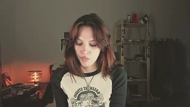 Snapshot of Niky__Jess chatting on 05-17-26, 07:54 Niky Jess online show from 05-17-26, 07:54